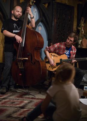 images/Muzyka/Adam Kowalewski -pion/Kowalewski-05.jpg